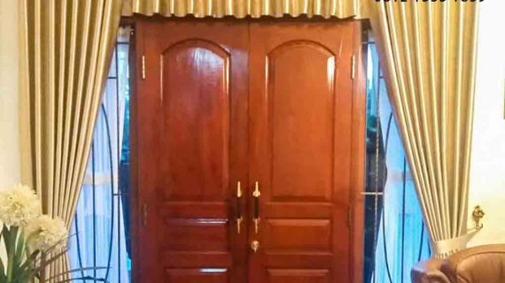 contoh gorden poni pintu warna gold