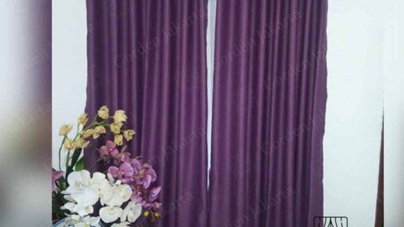 gorden minimalis warna ungu di balikpapan